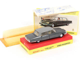 Lot 347 - DINKY TOYS (FRANCE) (1)
