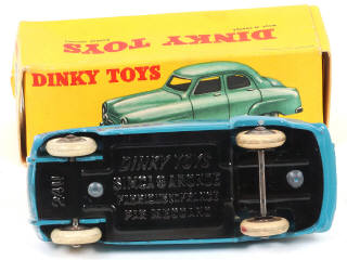 Lot 328 - DINKY TOYS (FRANCE) (1)
