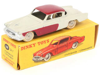 Lot 332 - DINKY TOYS (FRANCE) (1)
