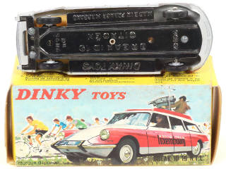 Lot 346 - DINKY TOYS (FRANCE) (1)
