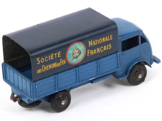 Lot 355 - DINKY TOYS (FRANCE) (1)