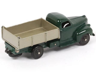 Lot 351 - DINKY TOYS (FRANCE) (1)
