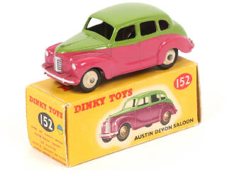 Lot 394 - DINKY TOYS (GB) (1)
