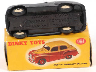 Lot 396 - DINKY TOYS (GB) (1)