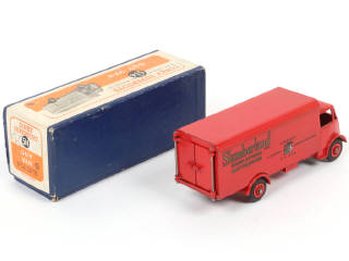 Lot 408 - DINKY TOYS (GB) (1)