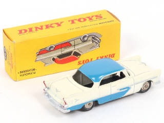 Lot 322 - DINKY TOYS (FRANCE) (1)