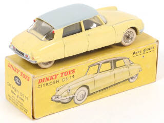 Lot 320 - DINKY TOYS (FRANCE) (1)