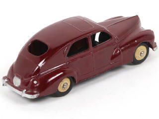 Lot 303 - DINKY TOYS (FRANCE) (1)