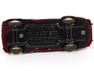 Lot 303 - DINKY TOYS (FRANCE) (1)