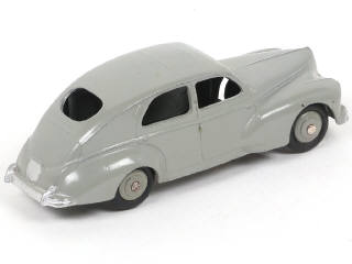 Lot 302 - DINKY TOYS (FRANCE) (1)