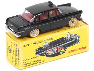 Lot 338 - DINKY TOYS (FRANCE) (1)