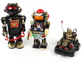 Lot 78 - DIVERS (3)