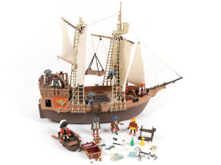 Lot 154 - PLAYMOBIL (ALLEMAGNE) (1)