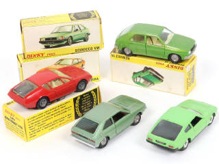 Lot 284 - DINKY TOYS (FRANCE) (4)