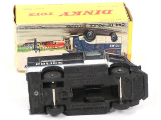 Lot 228 - DINKY TOYS (FRANCE) (1)