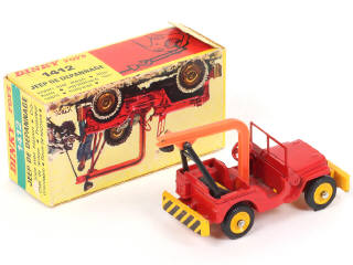 Lot 211 - DINKY TOYS (FRANCE) (1)
