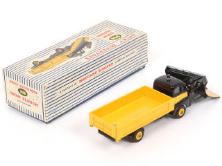Lot 172 - DINKY TOYS (GB) (1)