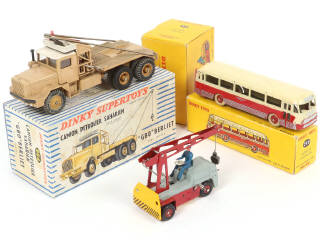 Lot 272 - DINKY TOYS (FRANCE) (3)
