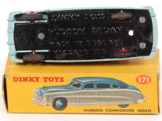 Lot 170 - DINKY TOYS (GB) (1)
