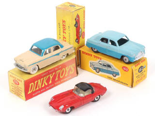 Lot 179 - DINKY TOYS (GB) (3)