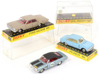 Lot 276 - DINKY TOYS (FRANCE) (3)