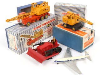 Lot 215 - DINKY TOYS (GB) (4)