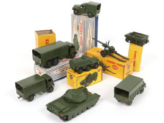 Lot 216 - DINKY TOYS (GB) (8)