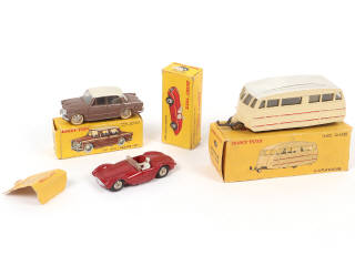 Lot 249 - DINKY TOYS (FRANCE) (3)