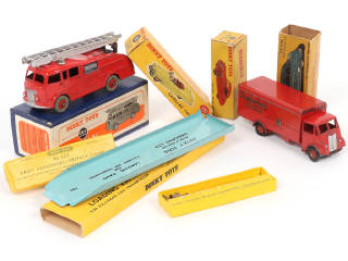 Lot 217 - DINKY TOYS (GB) (7)