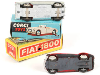 Lot 148 - DIVERS (2)