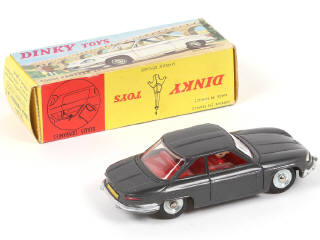 Lot 226 - DINKY TOYS (FRANCE) (1)