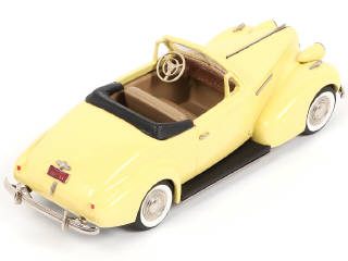 Lot 124 - BROOKLIN MODELS (GB) (1)