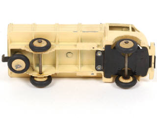 Lot 266 - DINKY TOYS (FRANCE) (1)