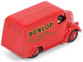 Lot 226 - DINKY TOYS (GB) (1)