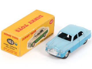 Lot 217 - DINKY TOYS (GB) (1)