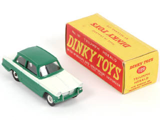 Lot 223 - DINKY TOYS (GB) (1)