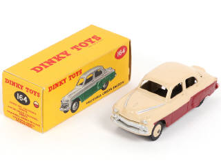 Lot 218 - DINKY TOYS (GB) (1)