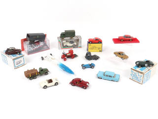 Lot 33 - DIVERS (17)