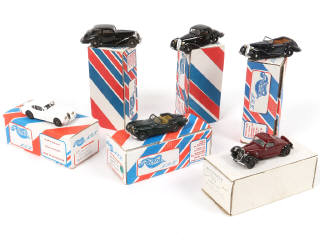 Lot 23 - DIVERS (6)