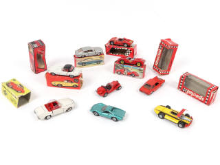 Lot 32 - DIVERS (10)