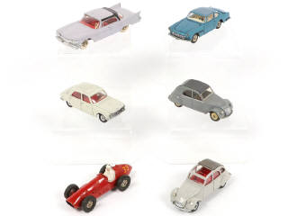 Lot 338 - DINKY TOYS (FRANCE) (6)