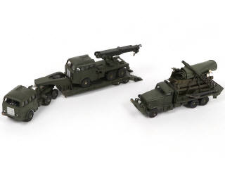 Lot 327 - DINKY TOYS (FRANCE) (3)