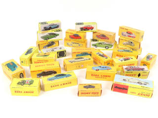 Lot 68 - DIVERS (28)