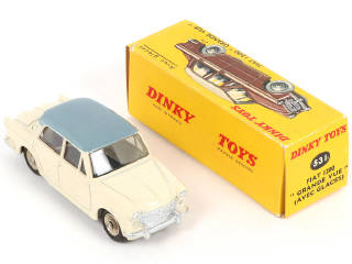 Lot 320 - DINKY TOYS (FRANCE) (2)