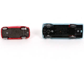 Lot 259 - DINKY TOYS (GB) (2)