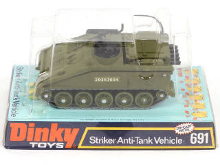 Lot 268 - DINKY TOYS (GB) (4)