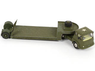 Lot 174 - CORGI TOYS (GB) (3)