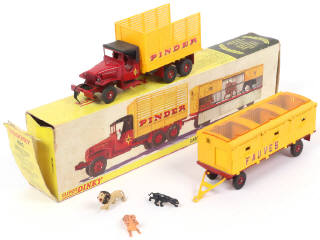 Lot 318 - DINKY TOYS (FRANCE) (1)
