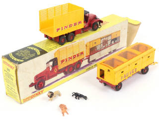 Lot 318 - DINKY TOYS (FRANCE) (1)