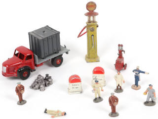 Lot 58 - DIVERS (20)
